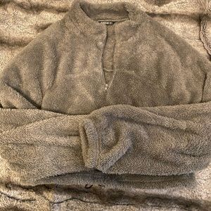 Fuzzy zip up crop sweater